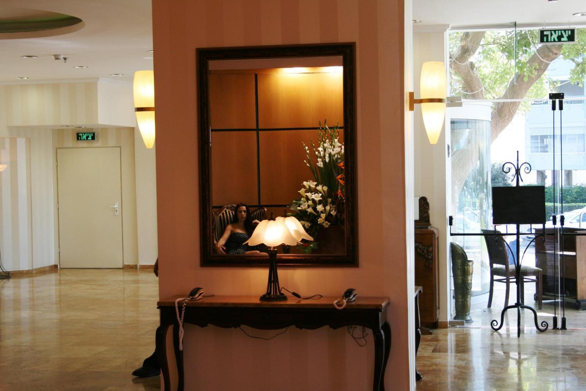 The Seasons Hotel -Studio & Suite Netanya Dış mekan fotoğraf