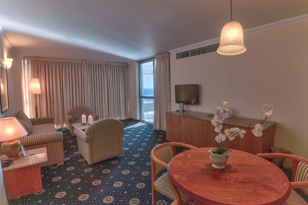 The Seasons Hotel -Studio & Suite Netanya Dış mekan fotoğraf